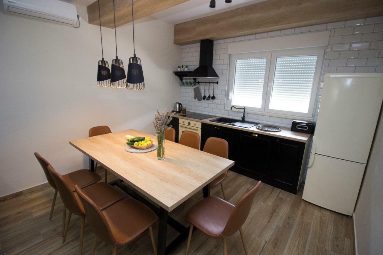 Villa Village โมสตาร์ ภายนอก รูปภาพ